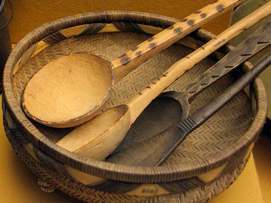 Wooden spoons. Copyright Livingstone Online. May not be reproduced without the consent of the Scottish National Memorial to David Livingstone Trust. Wooden spoons. Copyright Livingstone Online. May not be reproduced without the consent of the Scottish National Memorial to David Livingstone Trust.