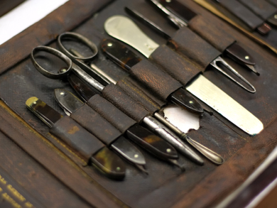 Livingstone's surgical instruments in leather pouch, detail. Copyright Livingstone Online. May not be reproduced without the consent of the Scottish National Memorial to David Livingstone Trust. Livingstone's surgical instruments in leather pouch, detail. Copyright Livingstone Online. May not be reproduced without the consent of the Scottish National Memorial to David Livingstone Trust.