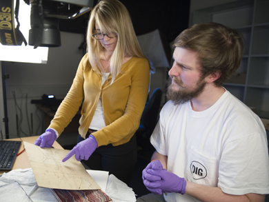 Jamie Dunn and India Fullarton digitizing Livingstone manuscripts at the University of Glasgow Photographic Unit, 2014. Copyright University of Glasgow Photographic Unit. CC BY-NC 3.0 Jamie Dunn and India Fullarton digitizing Livingstone manuscripts at the University of Glasgow Photographic Unit, 2014. Copyright University of Glasgow Photographic Unit. CC BY-NC 3.0